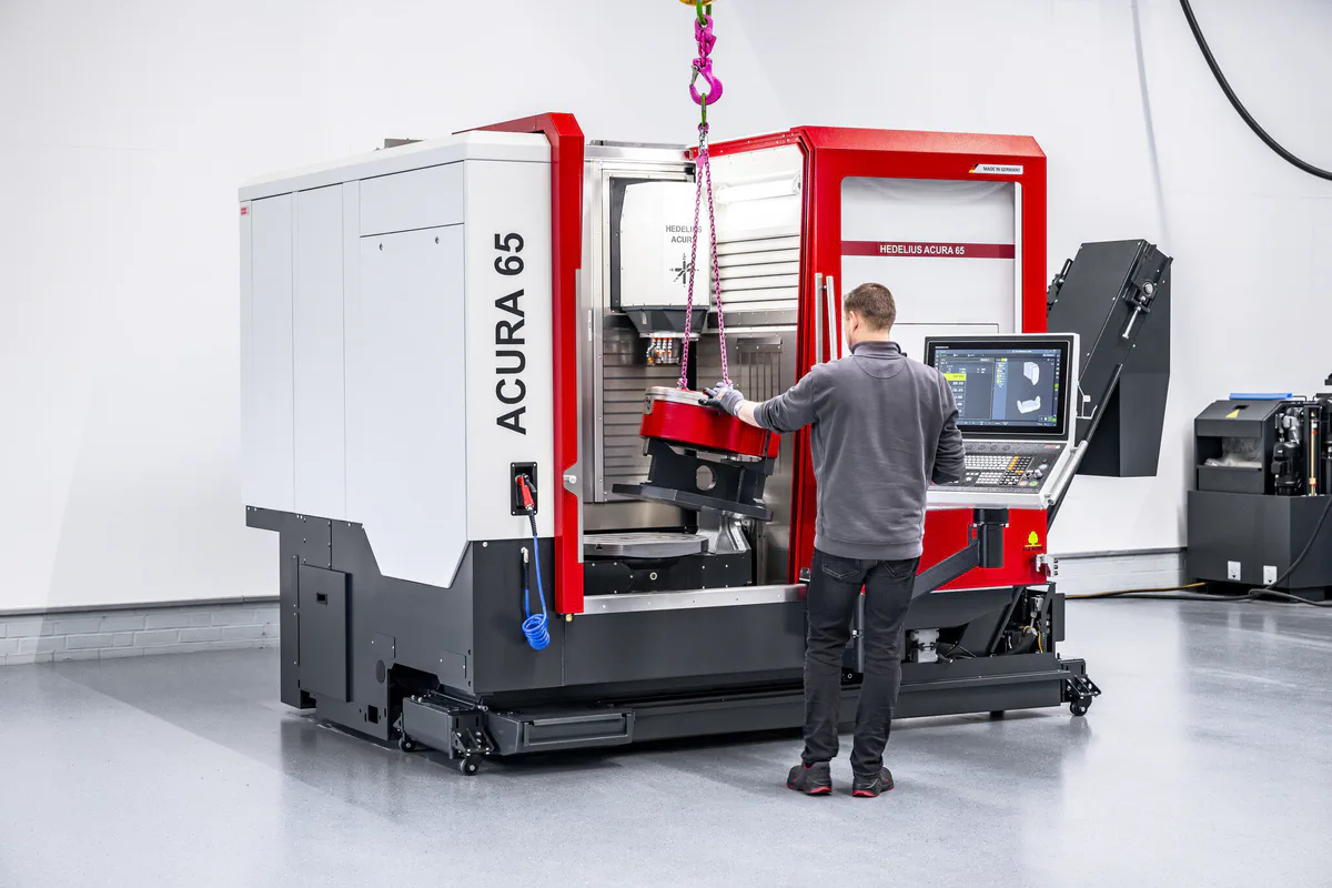 HEDELIUS ACURA 65 machining centre at the Accuma production facility